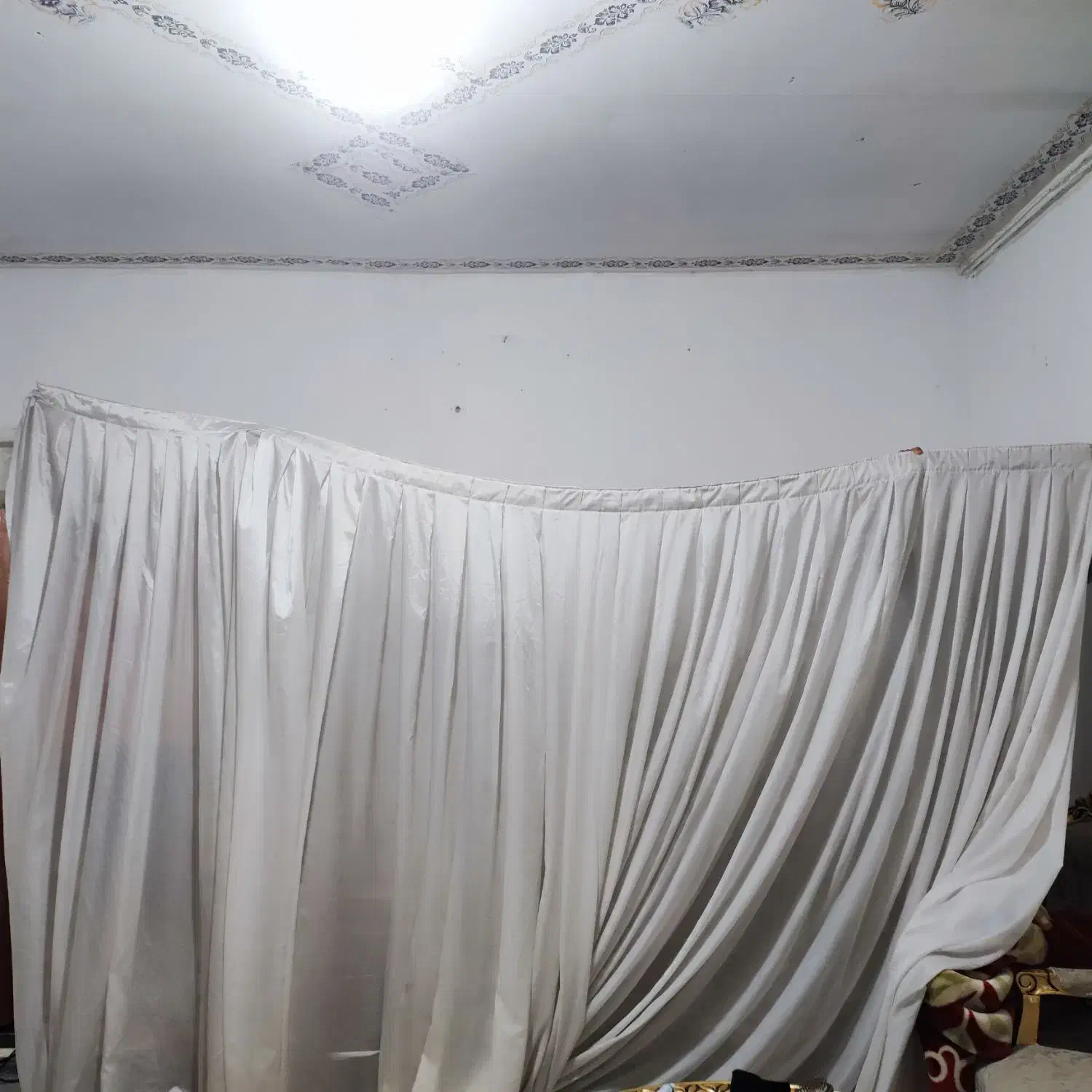 پرده سالم با زیر پرده ای|پرده، رانر، رومیزی|مشهد, رده|دیوار