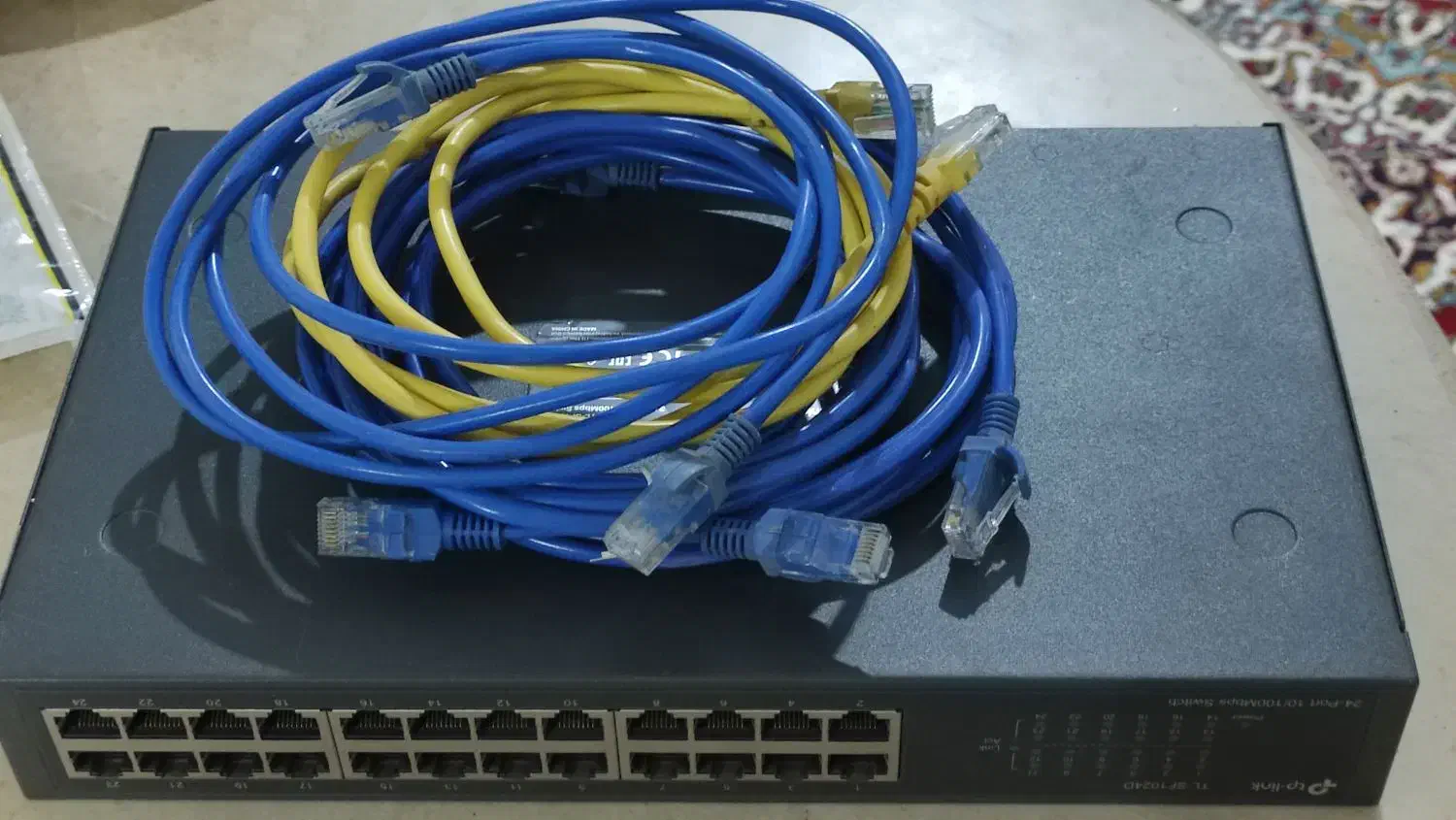 کابل شبکه LAN و هاب 24 عددی|مودم و تجهیزات شبکه|تربت جام, مسکن مهر|دیوار