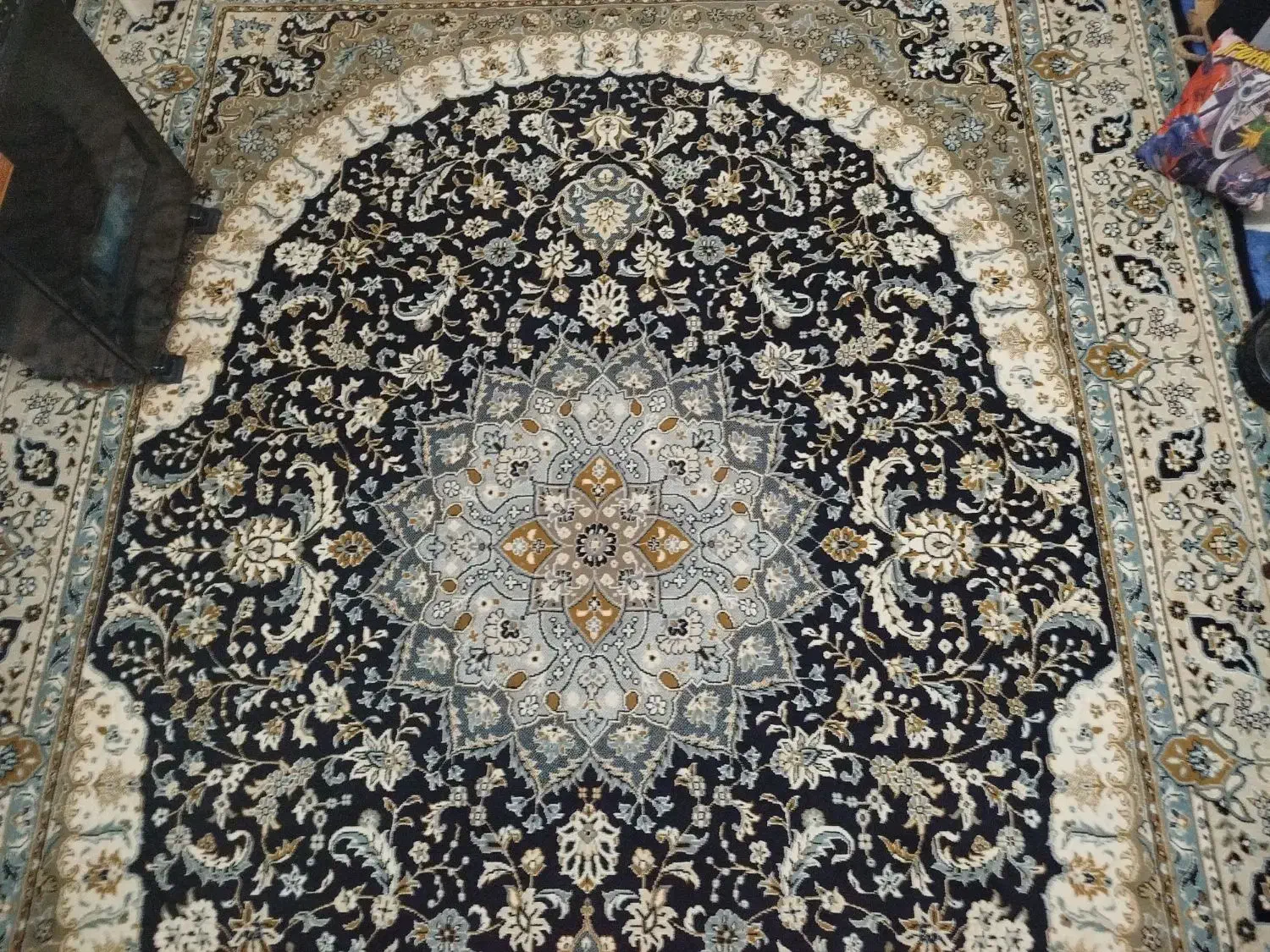 فرش نه متری|فرش|پرند, فاز ۱|دیوار