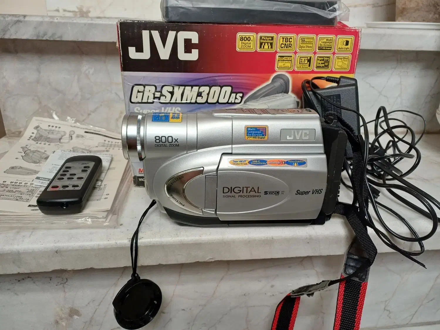 دوربین فیلمبرداری  و عکاسی یاشیکا وپایه دوربین|دوربین عکاسی و فیلم‌برداری|چهاردانگه (تهران), |دیوار