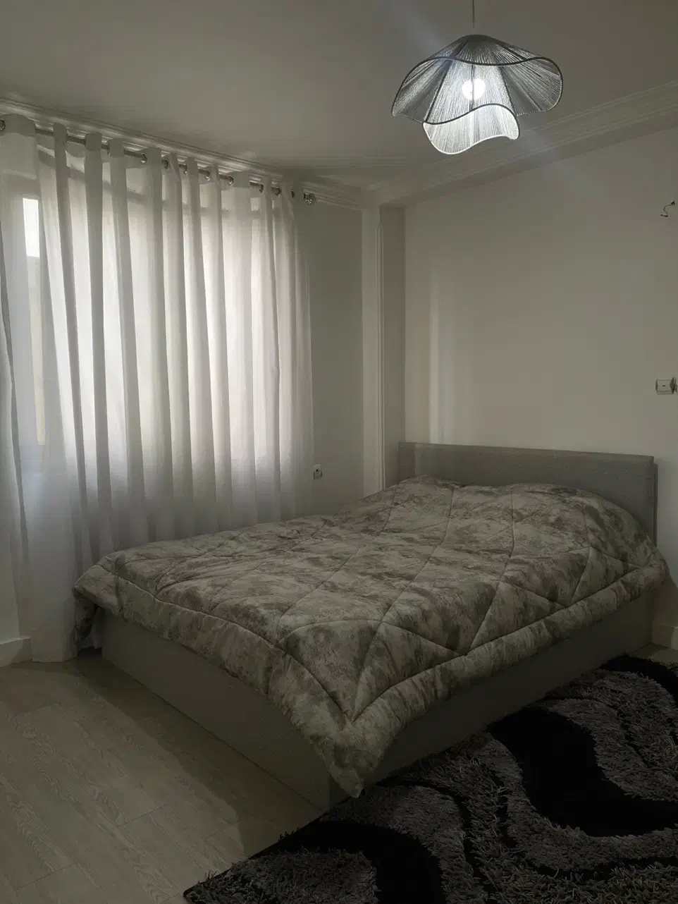 خانه مبله با وسایل نو و فوق تمیز(مرکز شهر)|اجارهٔ کوتاه‌مدت آپارتمان و سوئیت|رشت, گلباغ نماز|دیوار