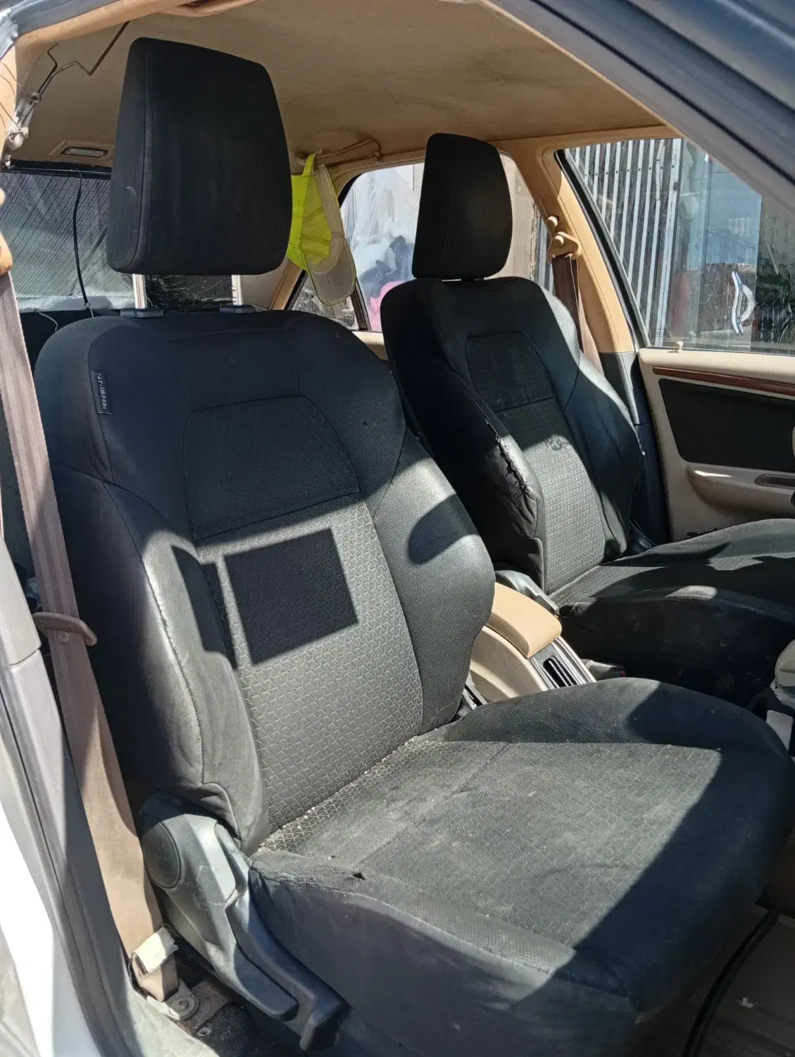 صندلی تیوتای مشکی|صندلی و نیمکت|یاسوج, |دیوار