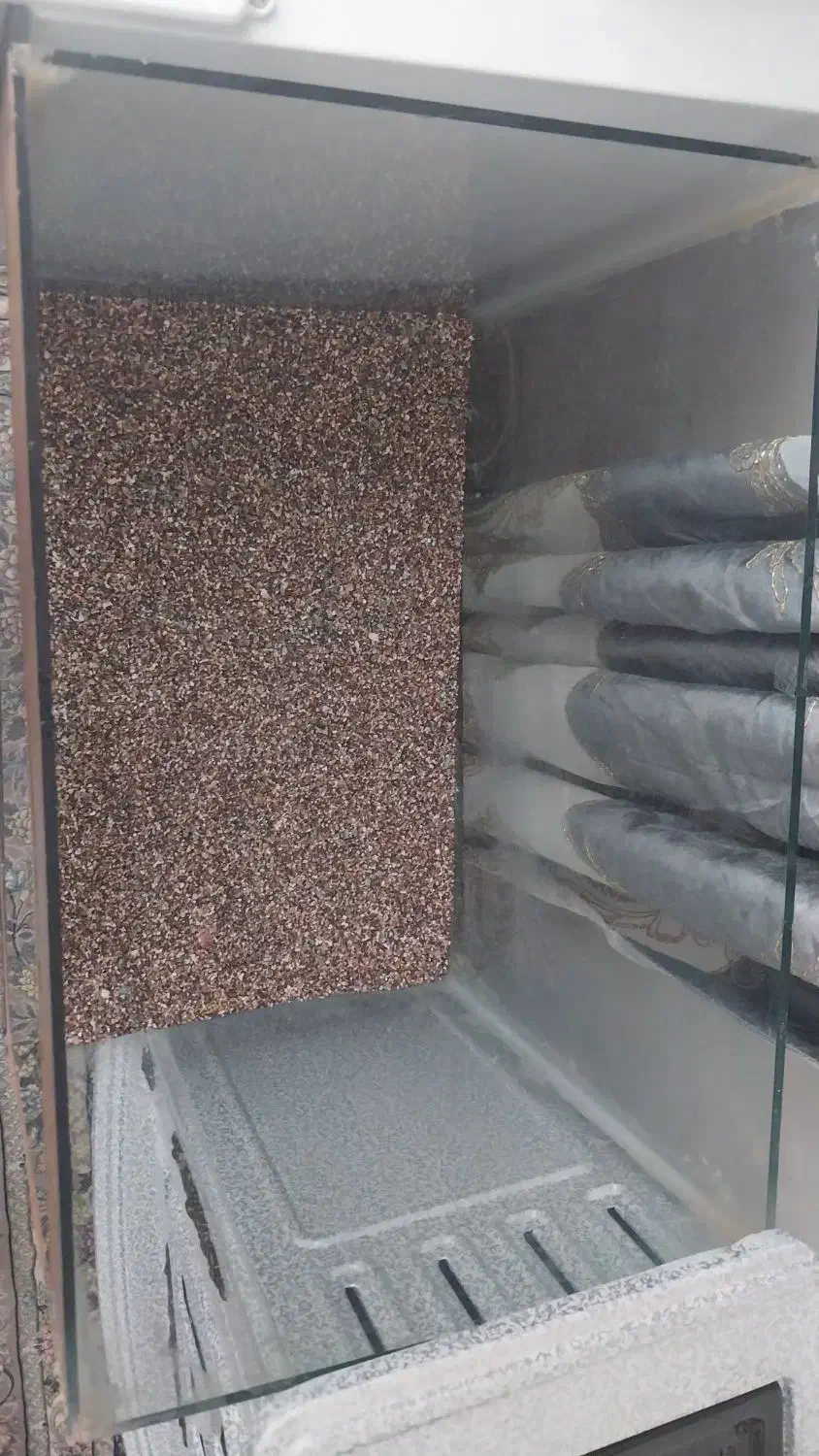 یک عدد اکواریم با شن های خوشکل|ماهی|کرمان, |دیوار