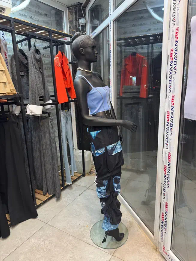 2 عدد مانکن زنانه|فروشگاه و مغازه|بوشهر, |دیوار