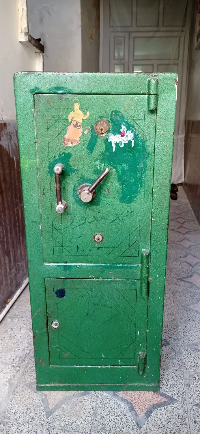 گاوصندوق دوطبقه ۵تومان وجوجه گلبسر وجوجه سهره|پرنده|نورآباد, |دیوار