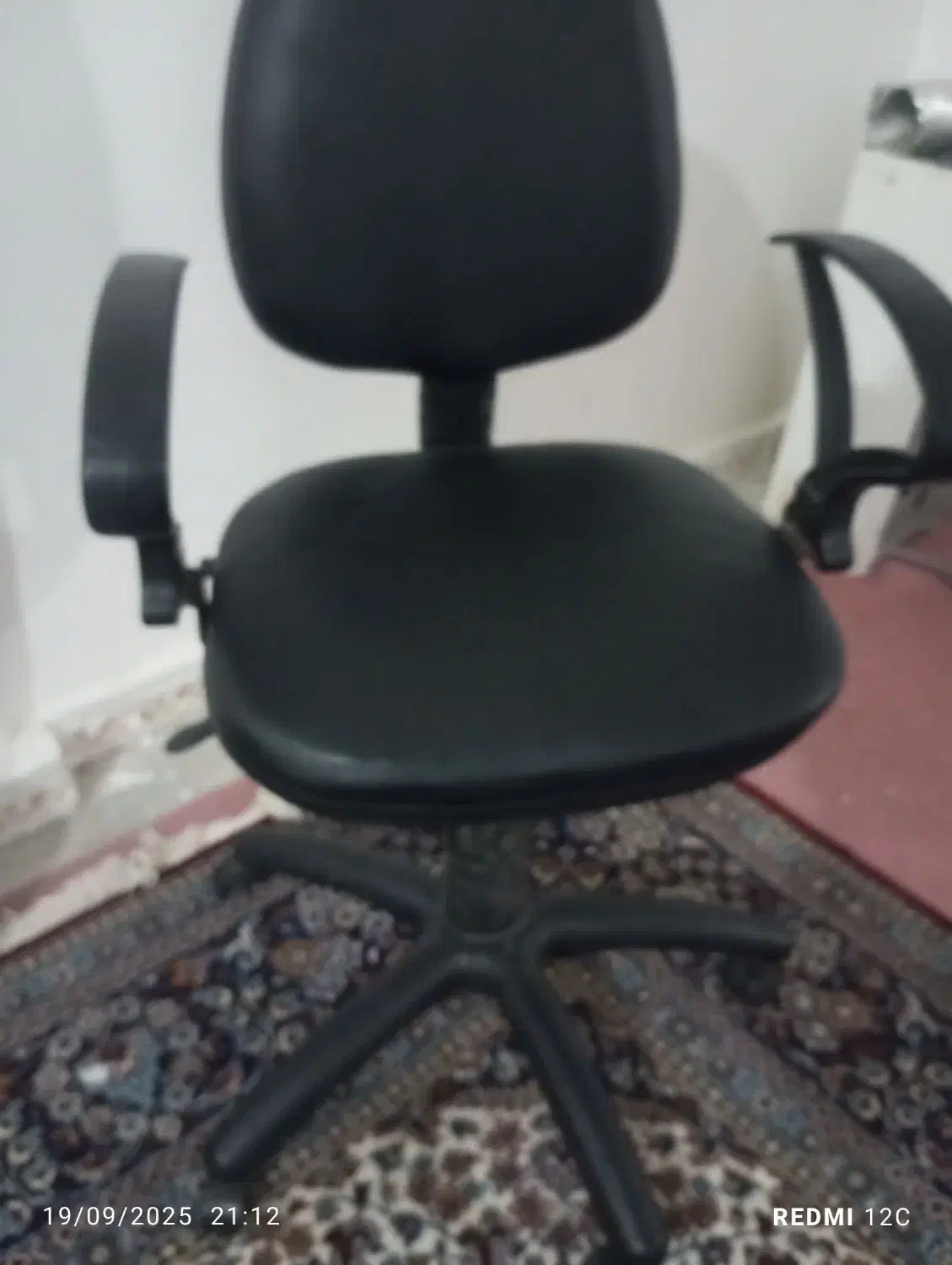 صندلی گردان|دفتر کار|مسجد سلیمان, |دیوار