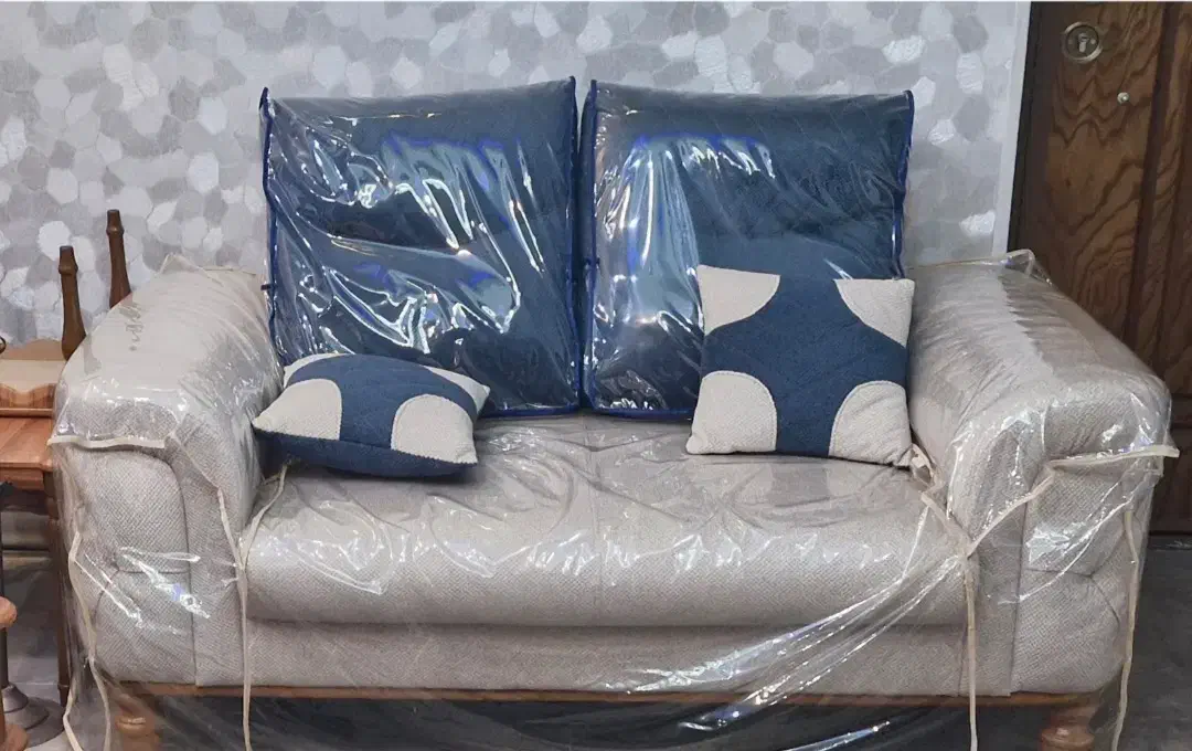 مبل هفت نفره نو با میز ناهارخوری و گل میز|مبلمان خانگی و میز عسلی|شیراز, شهرک مهدیه|دیوار