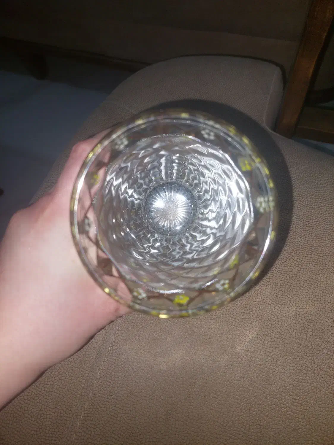 گلدان قدیمی|کلکسیون اشیاء عتیقه|همدان, |دیوار