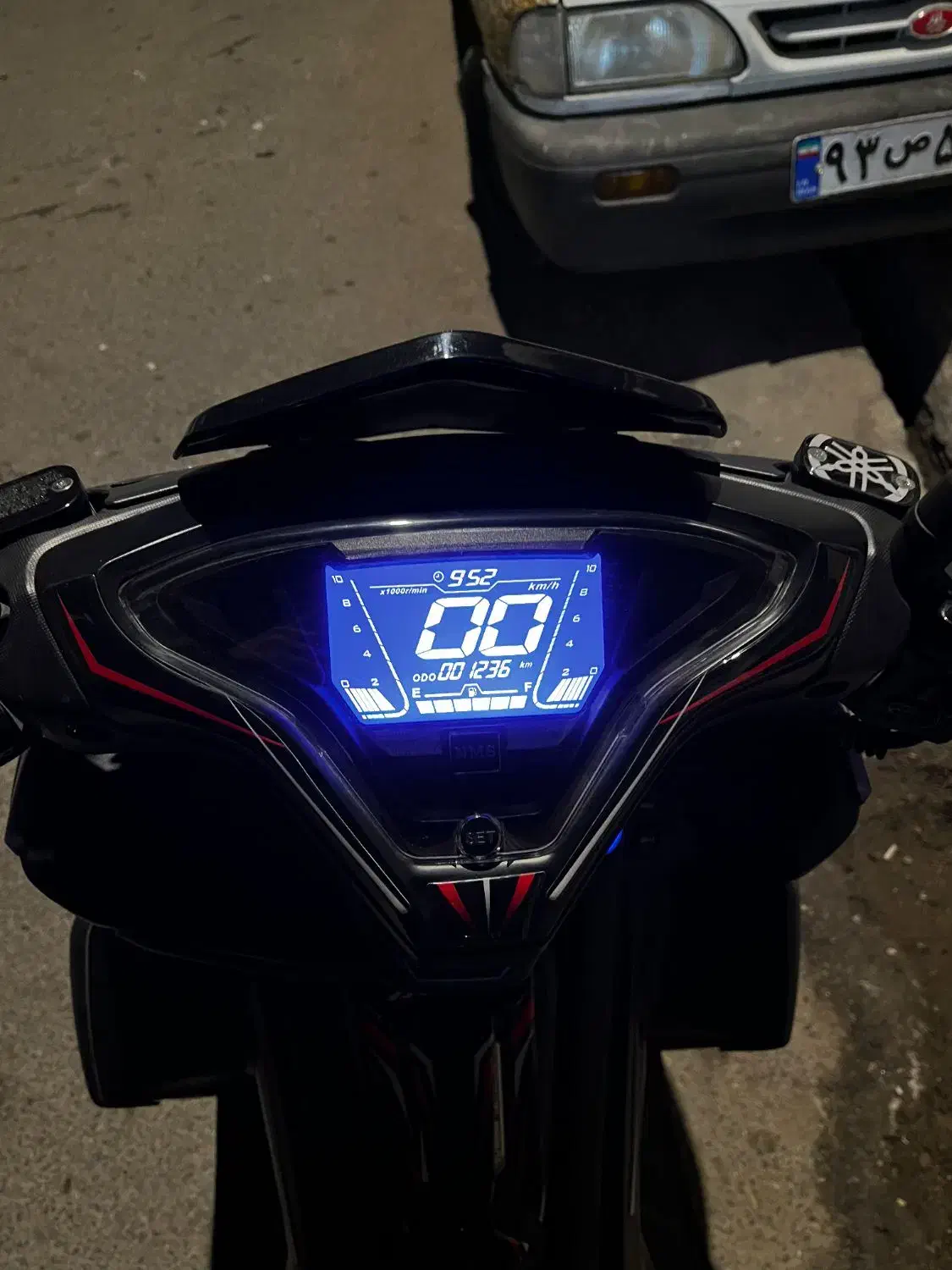 موتور ایروکس|موتورسیکلت|قم, باسکول|دیوار