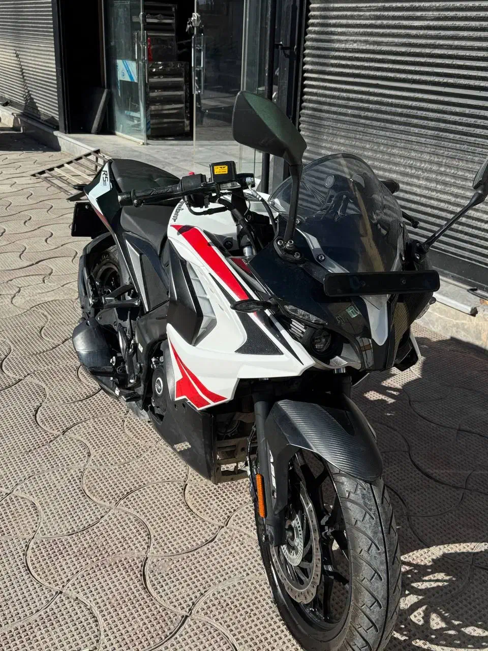 rs200|موتورسیکلت|قهدریجان, |دیوار