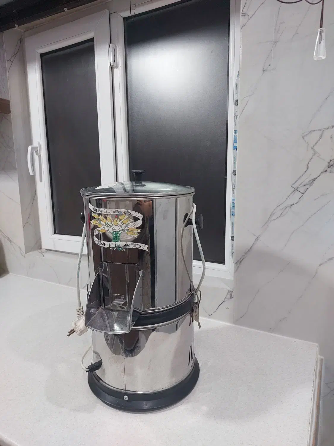 سبزی خردکن ۲کیلویی وکیک پزوپیتزاپز|سایر لوازم برقی|بروجرد, |دیوار