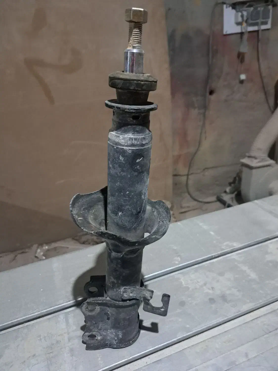 رادیاتور پژویی تک لول و کمک جلو پراید تکی|قطعات یدکی و لوازم جانبی|اصفهان, باغ فدک|دیوار