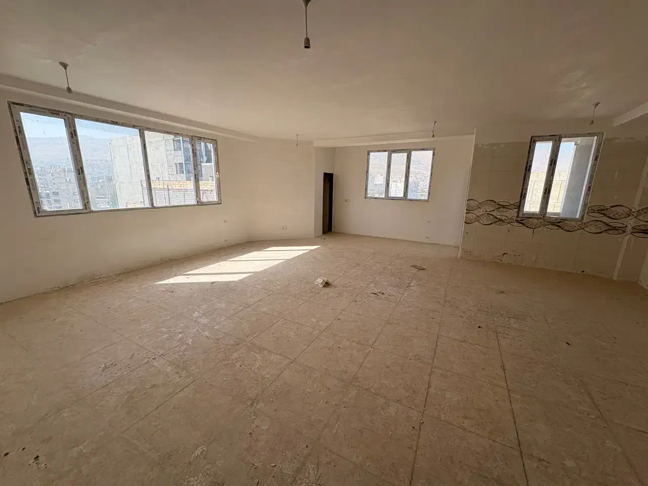 ۱۳۰ متر/ کوچه بهشت/ دونبش/ سه خوابه|فروش آپارتمان|دورود, |دیوار