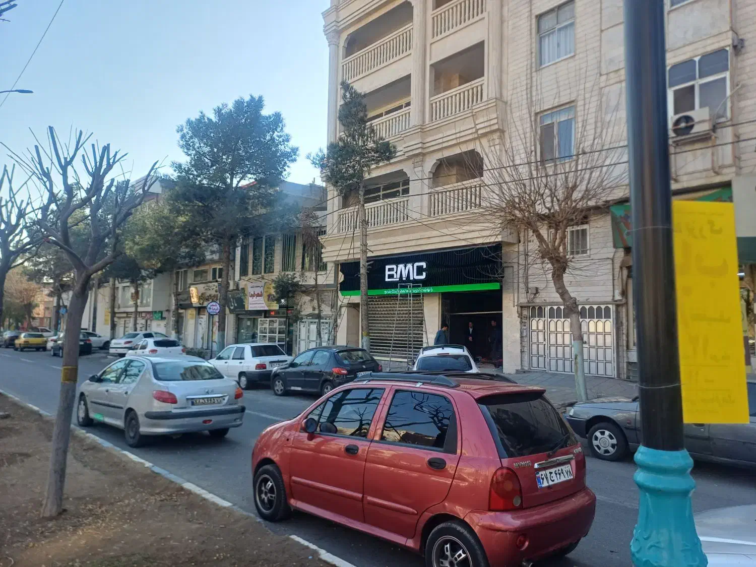 فروشنده پوشاک|استخدام خدمات فروشگاه و رستوران|رباط‌کریم, رباط‌کریم|دیوار