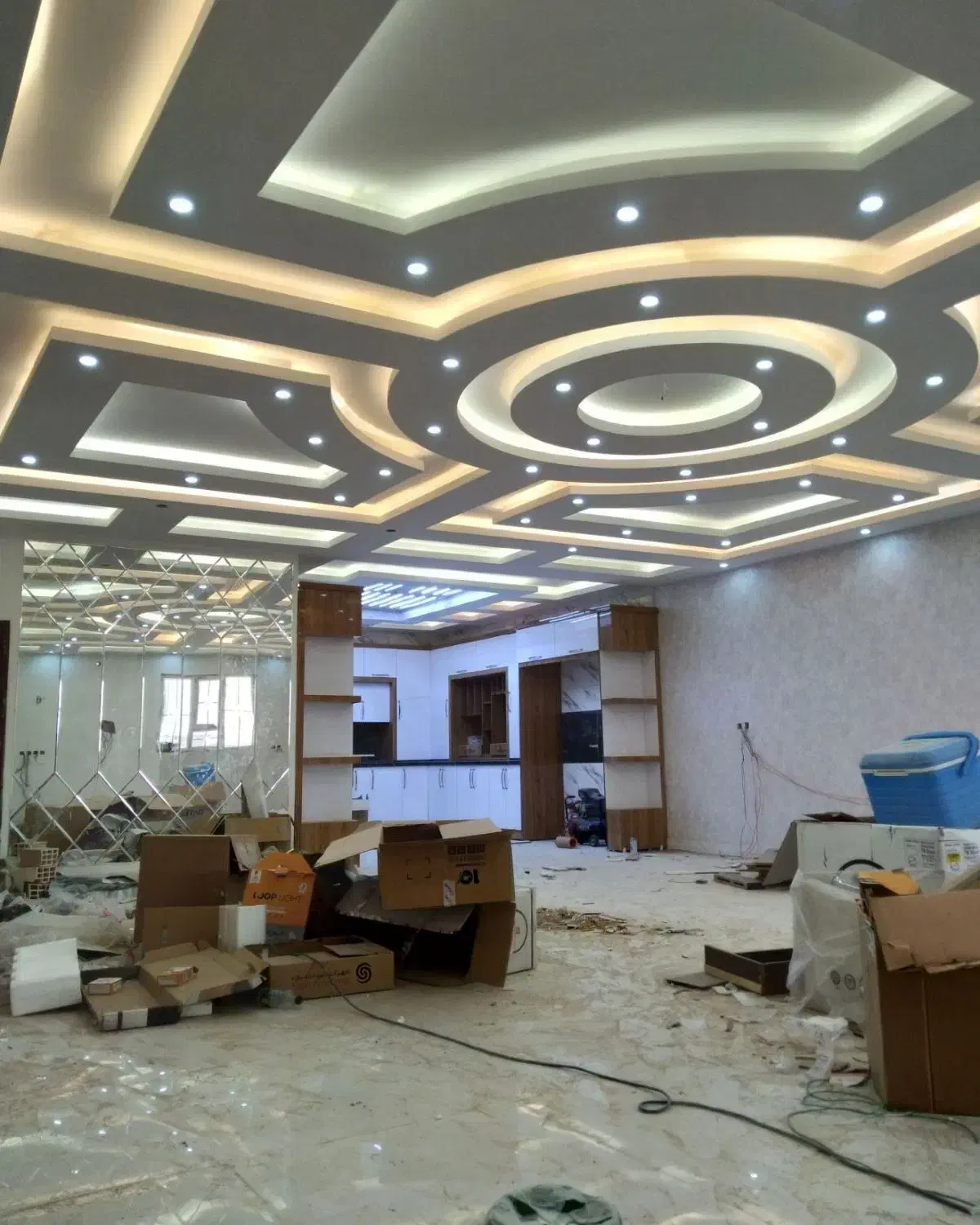 رنگ آمیزی(ساختمان، درب و پنجره، حفاظ و راه پـله)|خدمات پیشه و مهارت|زابل, |دیوار