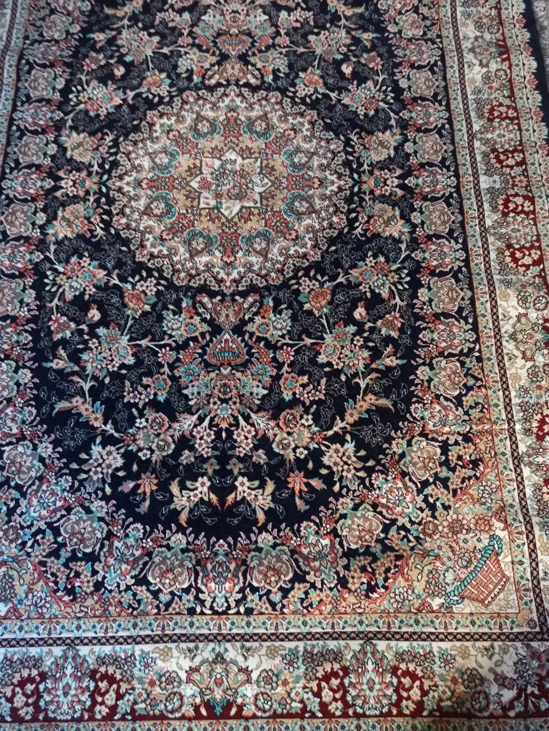 فرش سلیمان|فرش|اصفهان, عطار نیشابوری|دیوار