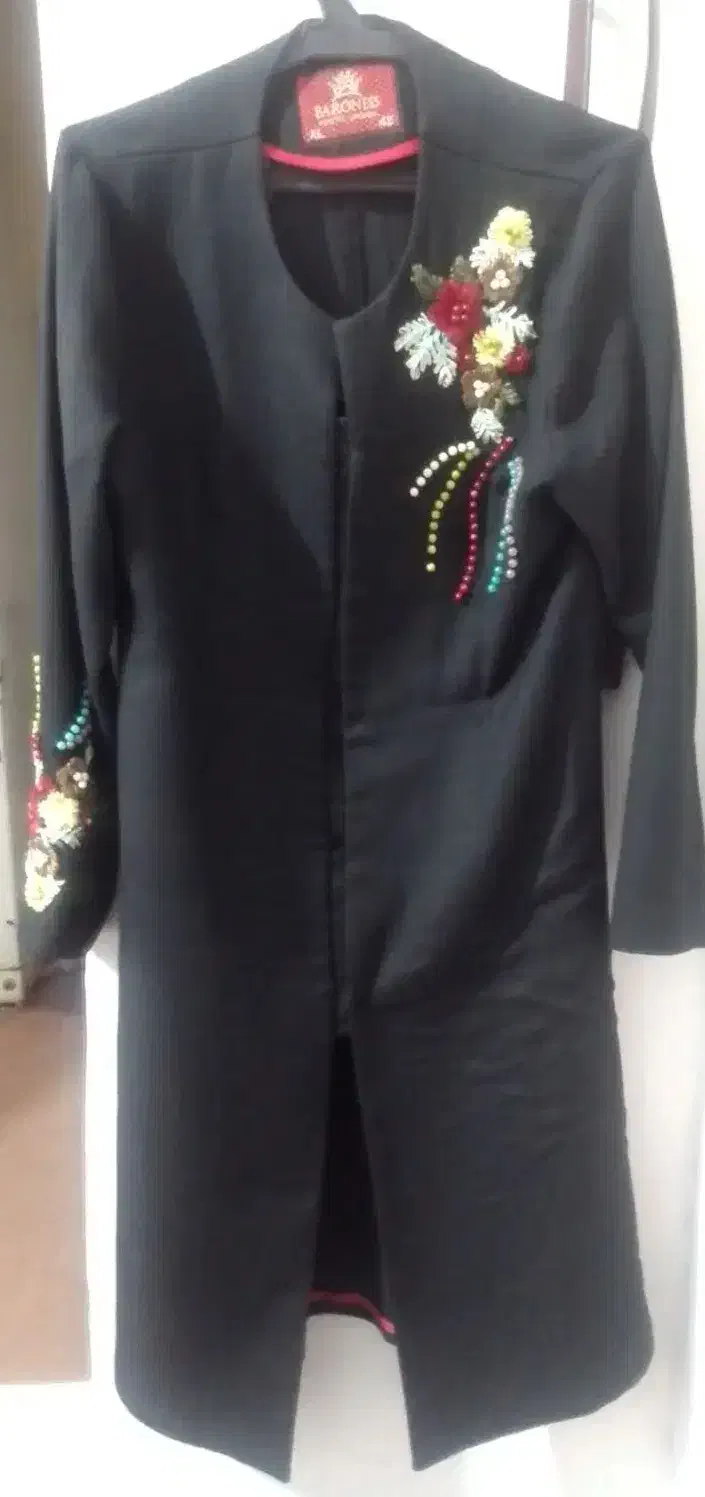 مانتو|لباس|سبزوار, مدرس|دیوار