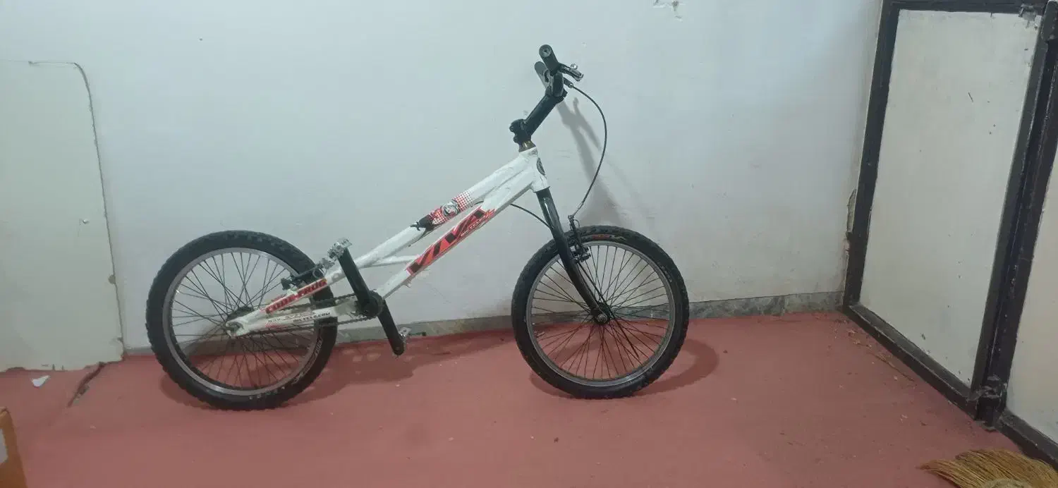 دوچرخه تریال سایز۲۰ مارک ویوا تنه آلومنیوم|دوچرخه، اسکیت، اسکوتر|ملارد, |دیوار