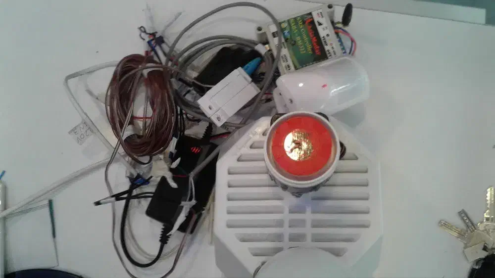 دزدگیر  کنترل با موبایل و اعلان لحظه‌ای|دوربین مداربسته|بندر انزلی, آذربایجان|دیوار