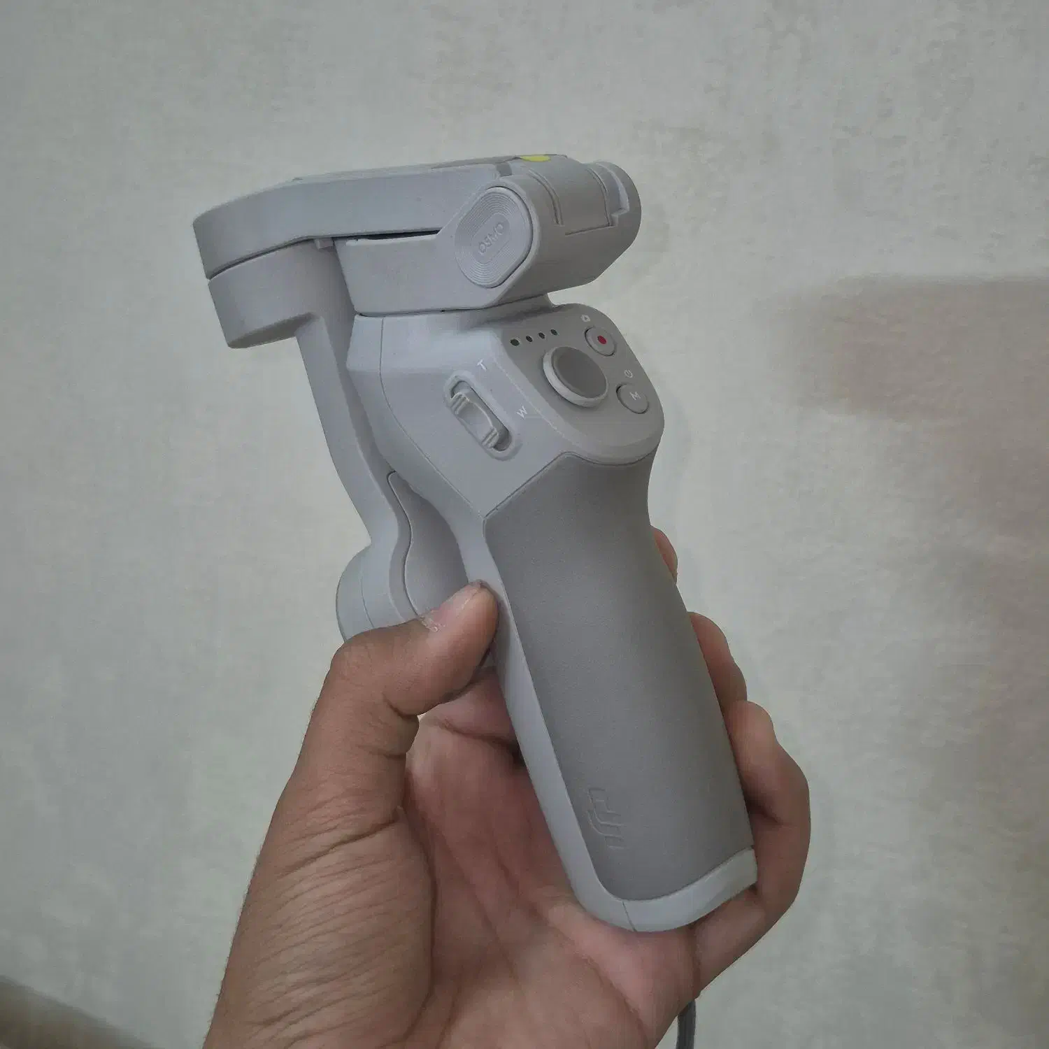 گیمبال لرزشگیر موبایل Dji Osmo 4 se|دوربین عکاسی و فیلم‌برداری|مشهد, ایثارگران|دیوار
