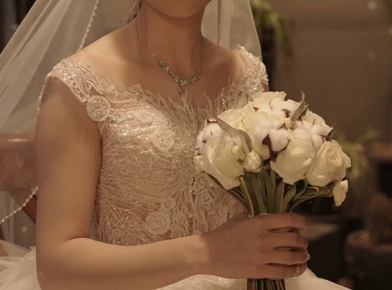 لباس عروس|لباس|بابل, |دیوار