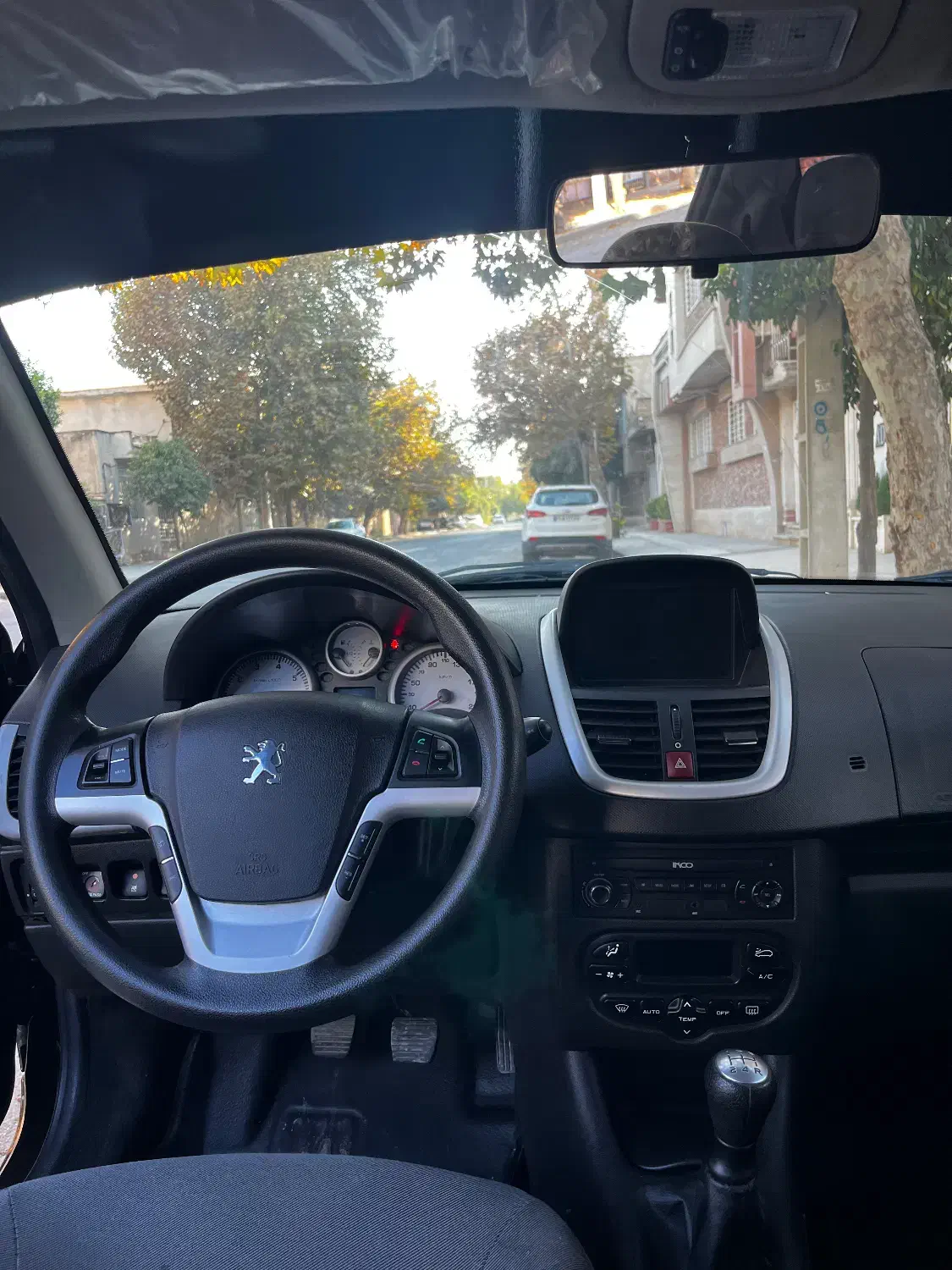 ۲۰۷ مدل۱۴۰۰ فرمان برقی|خودرو سواری و وانت|گنبد کاووس, |دیوار