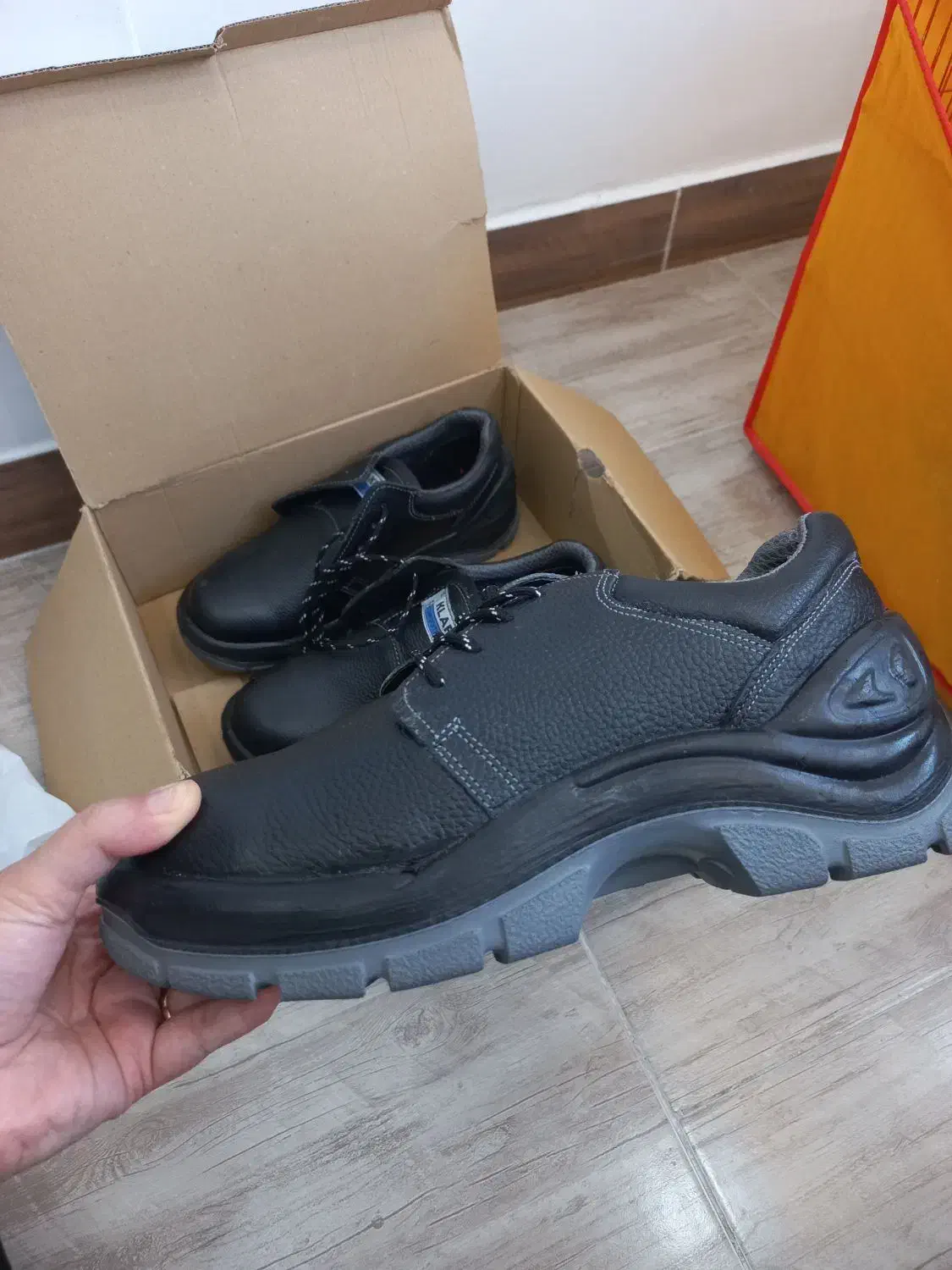 دوجفت کفش کار نوآکبندسایز۴۲|کیف، کفش، کمربند|رشت, لاکان|دیوار