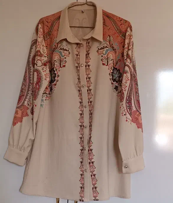 شومیز|لباس|قیدار, |دیوار