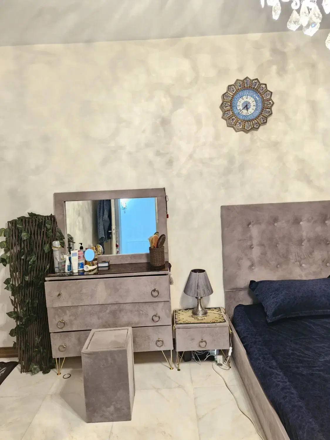 سرویس خواب با خوشخواب|تخت و سرویس خواب|پرند, فاز ۶|دیوار