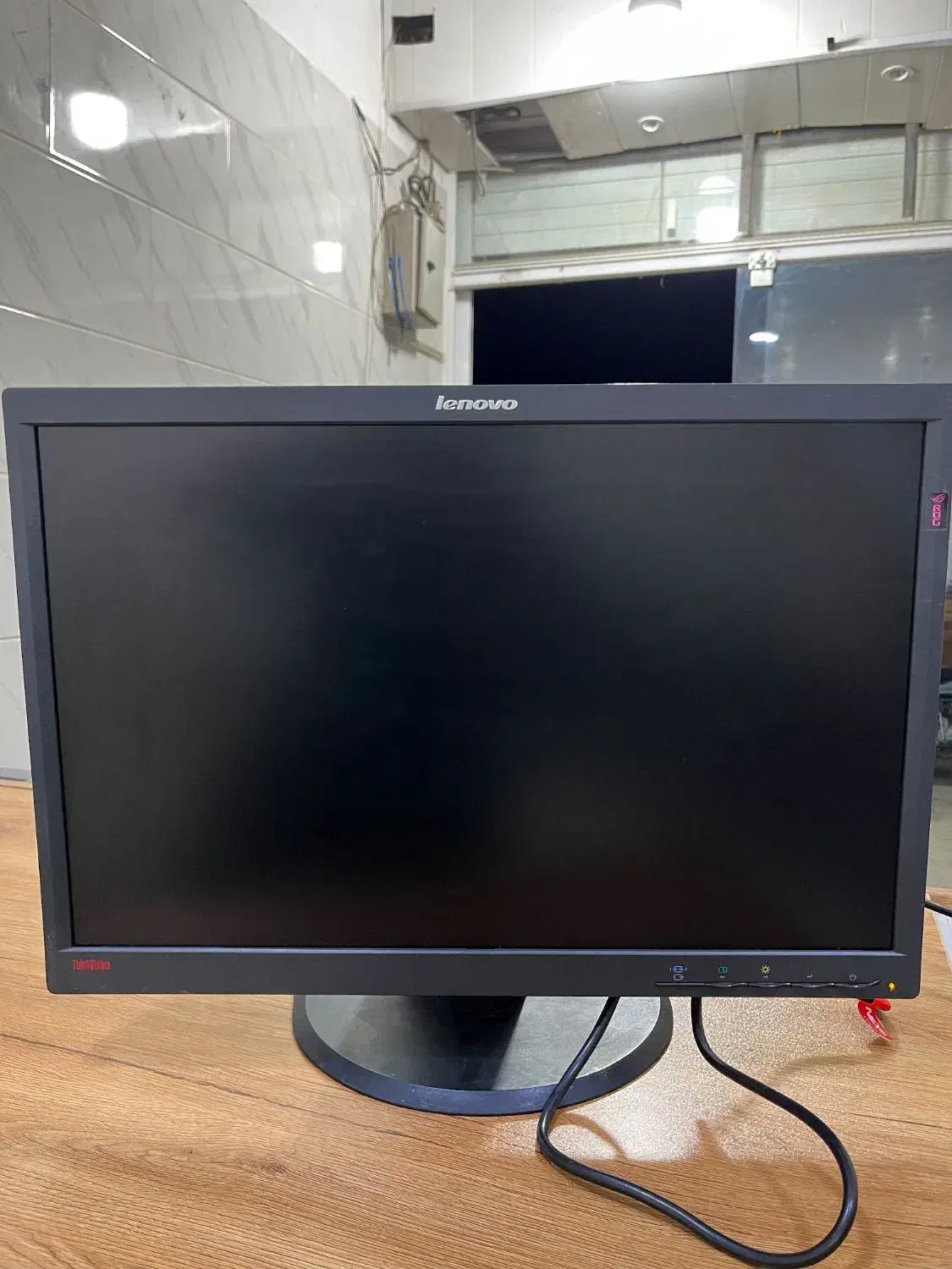 مانیتور lenovo ThinkVision LT2252 استوک 22 اینچ|قطعات و لوازم جانبی رایانه|کرمان, |دیوار