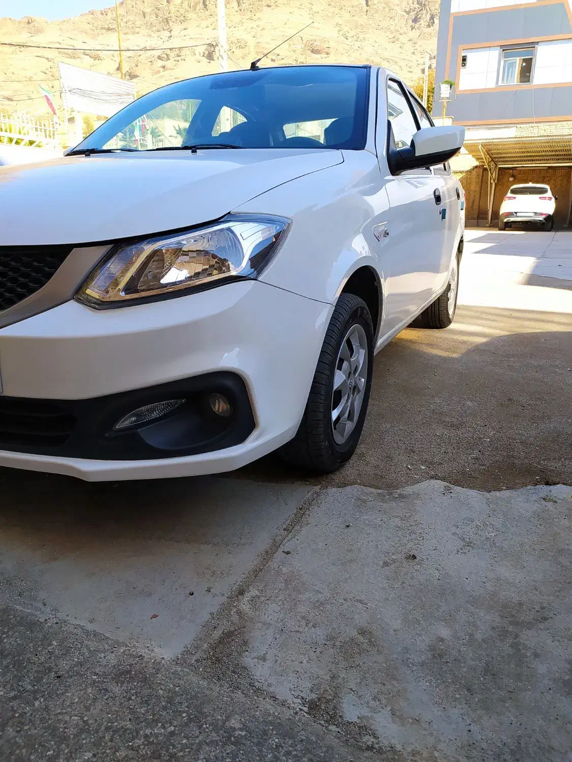 سایناSمدل 1403 سفید روغنی|خودرو سواری و وانت|خرم‌آباد, |دیوار