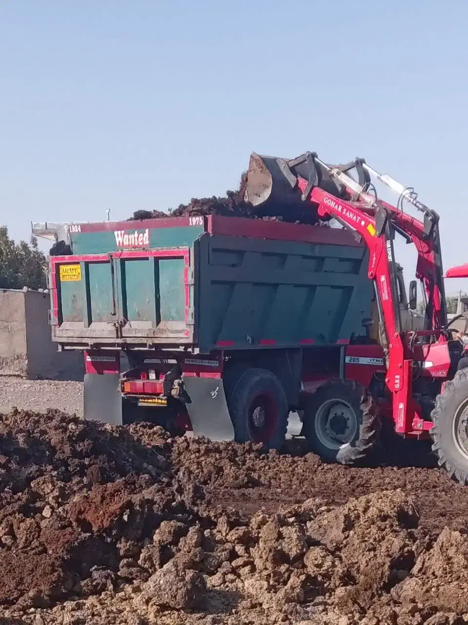 کود حیوانی با بالات زن کیفیت|خدمات باغبانی و درختکاری|ملایر, |دیوار