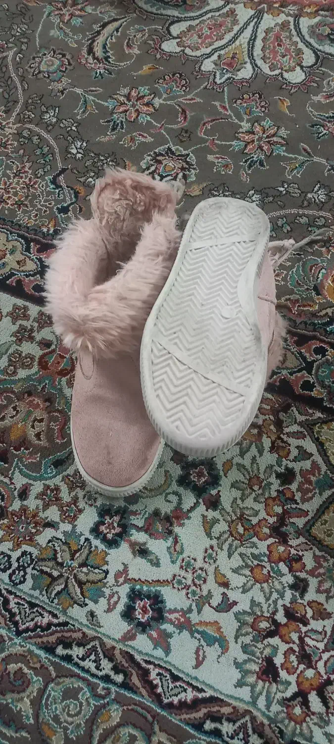 نیم پوت مخملی دخترانه|کفش و لباس بچه|قم, شاه سید علی|دیوار