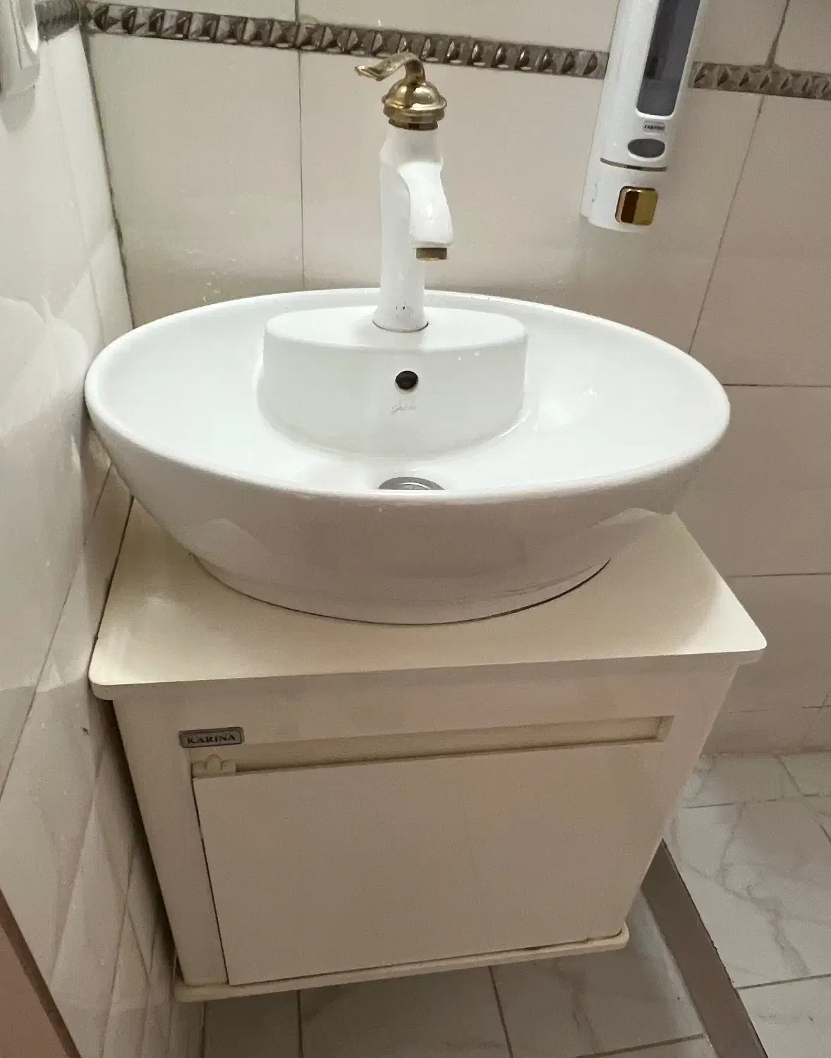 روشویی کابینتی تمیز|لوازم سرویس بهداشتی|مبارکه, |دیوار