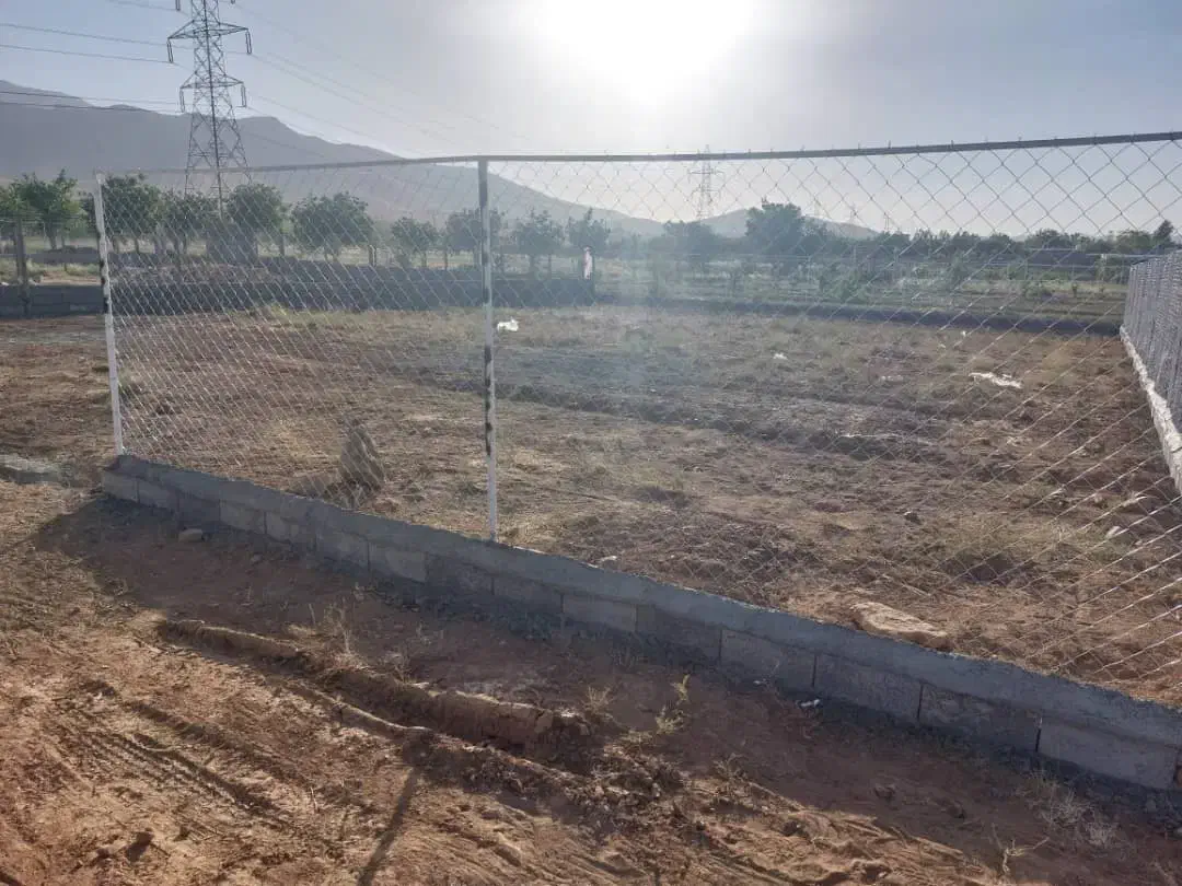 زمین فنس شده با آب ملکیتی عقیل آباد گوار شایگان|فروش زمین و ملک کلنگی|اراک, |دیوار