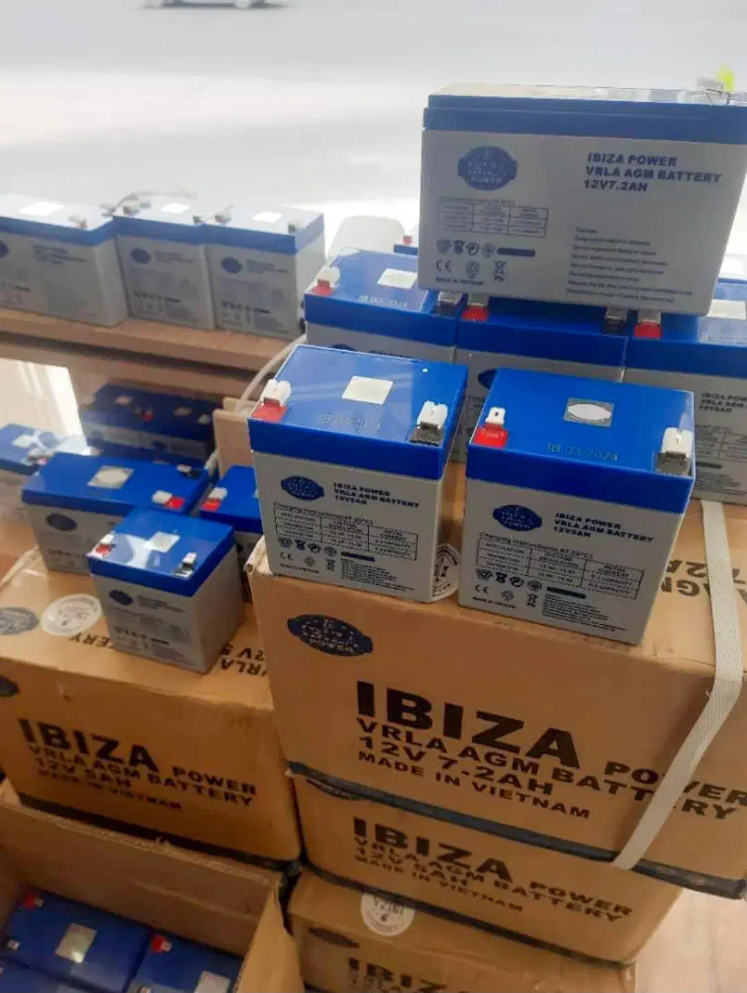 باتری UPS در آمپرها و برندهای مختلف (قیمت عالی)|قطعات و لوازم جانبی رایانه|مشهد, سید رضی|دیوار