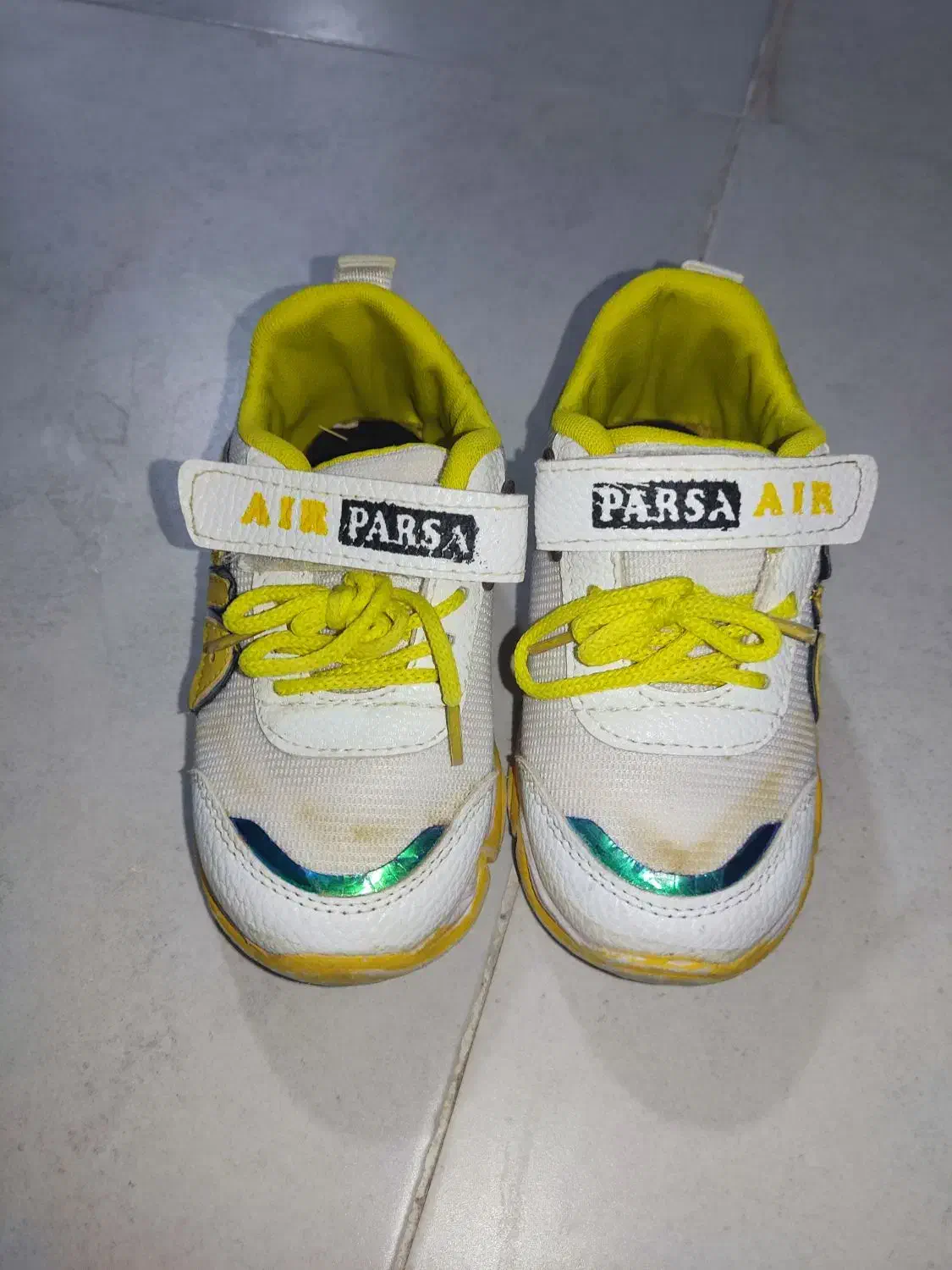 کفش|کیف، کفش، کمربند|بندر کنگان, |دیوار