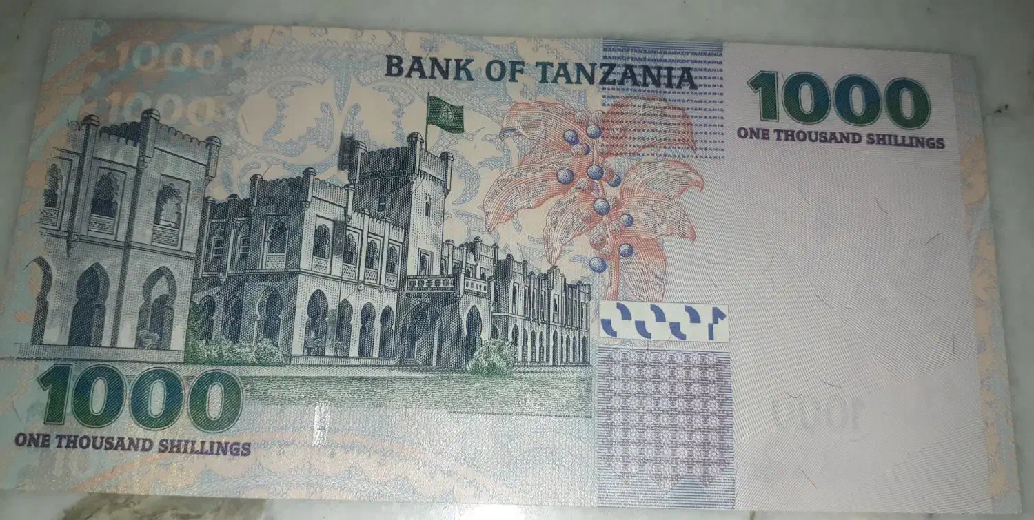 پول کلکسیونی 1000 شیلینگ|کلکسیون سکه، تمبر، اسکناس|نجف‌آباد, جعفرآباد|دیوار