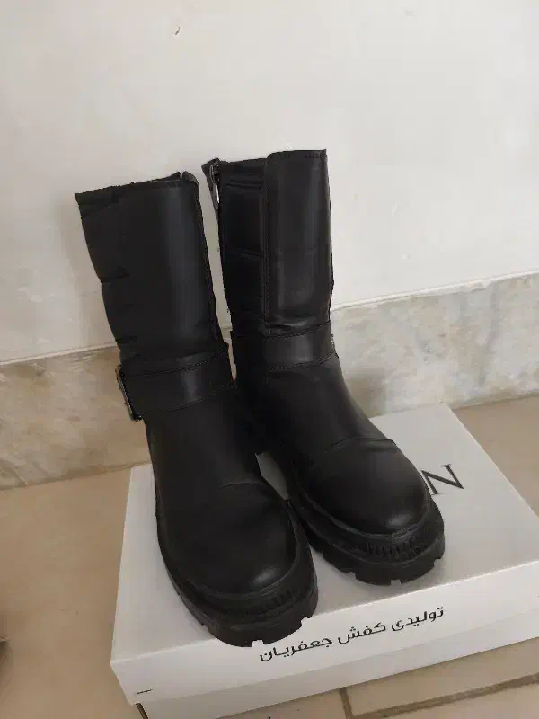 پوتین مشکی زنانه  سایز۴۰|کیف، کفش، کمربند|یزد, |دیوار