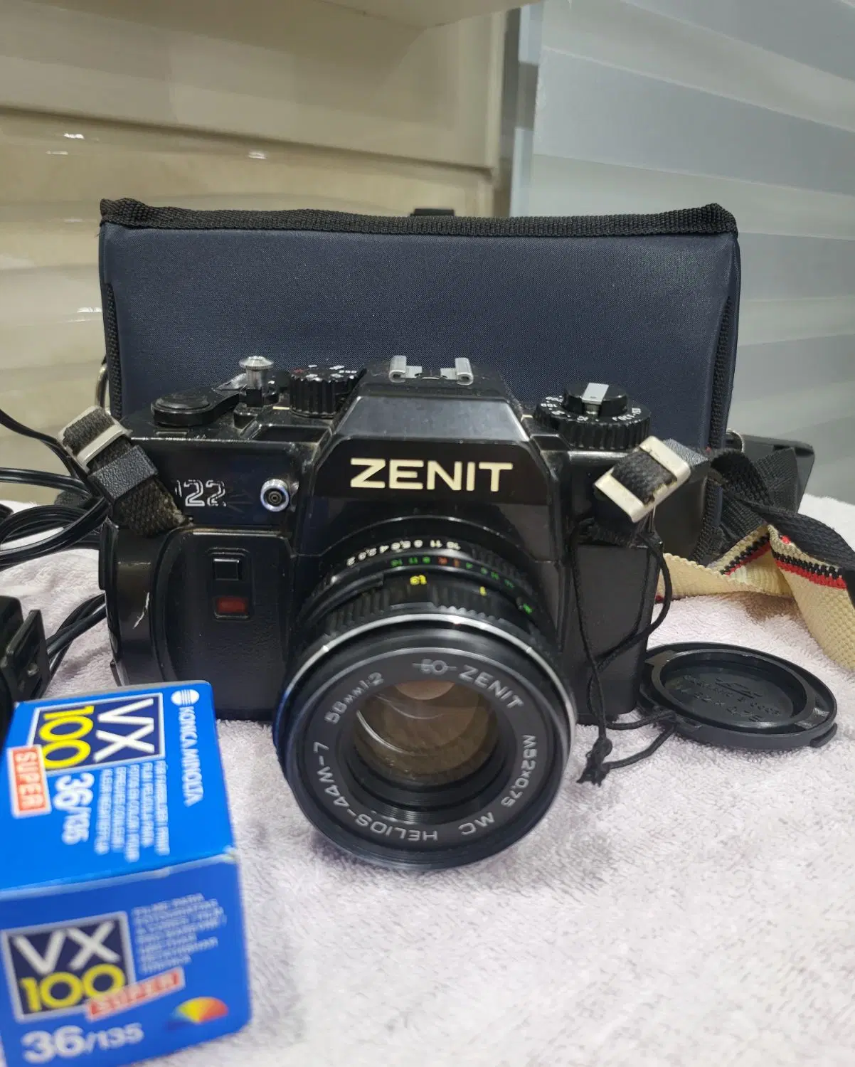 دوربین کلکسیونی Zenit 122، فلاش National، فیلم-کیف|دوربین عکاسی و فیلمبرداری|تهران, جنتآباد مرکزی|دیوار