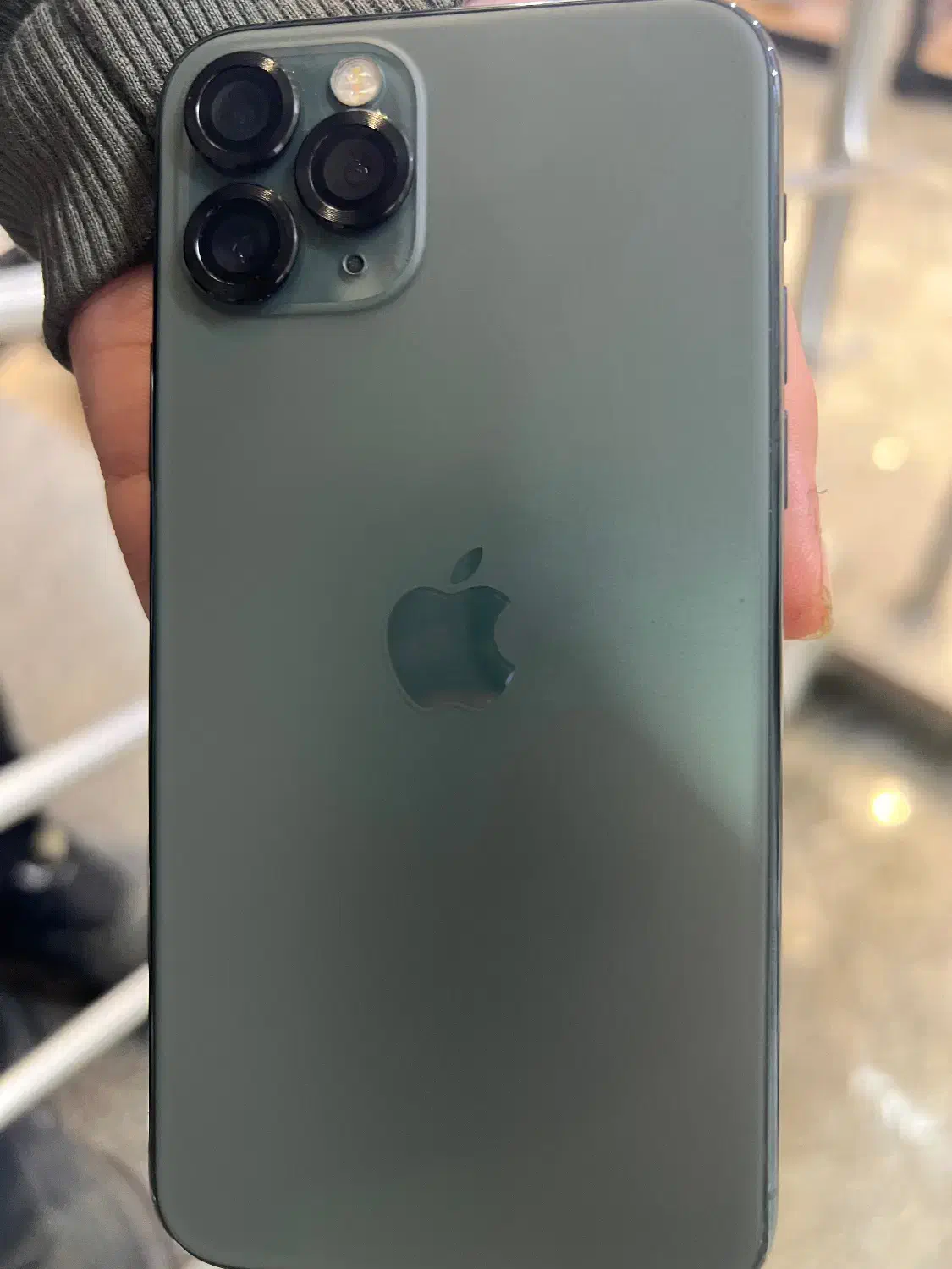 گوشی iphone11 pro|موبایل|نور, |دیوار