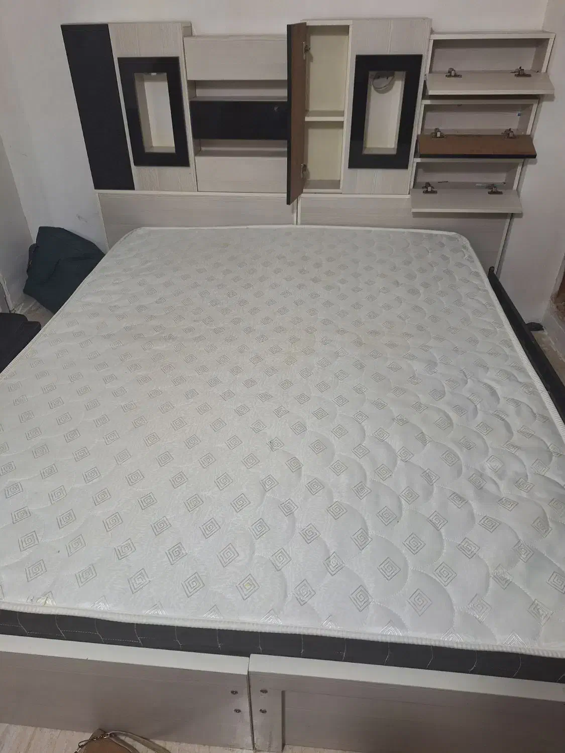 دو عدد تخت یک نفره با کشو و خوشخواب|تخت و سرویس خواب|محمودآباد, |دیوار