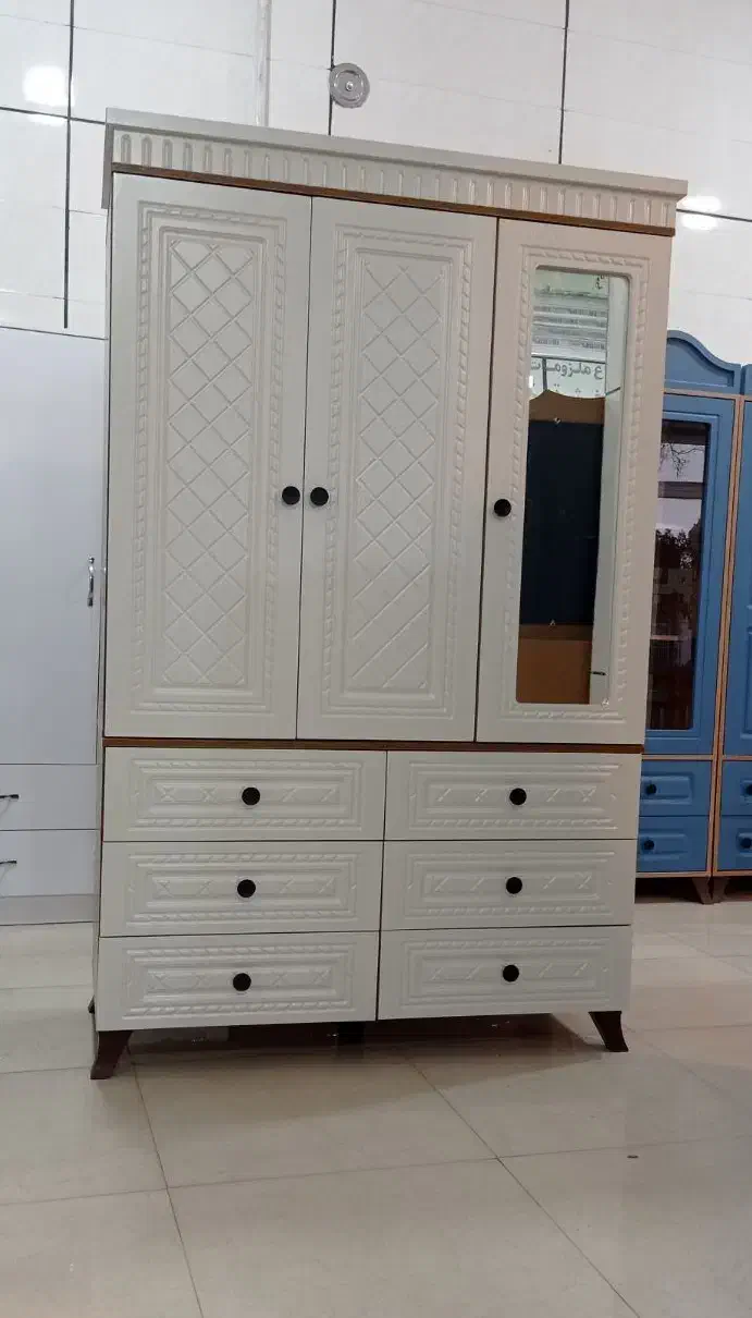 تولید کننده انواع کمد سه درب سه کشو سه درب شش کشو|جاکفشی، کمد، دراور|زنجان, |دیوار