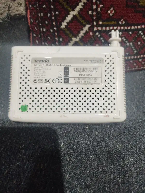یک عدد مودم Tenda|مودم و تجهیزات شبکه|گنبد کاووس, |دیوار