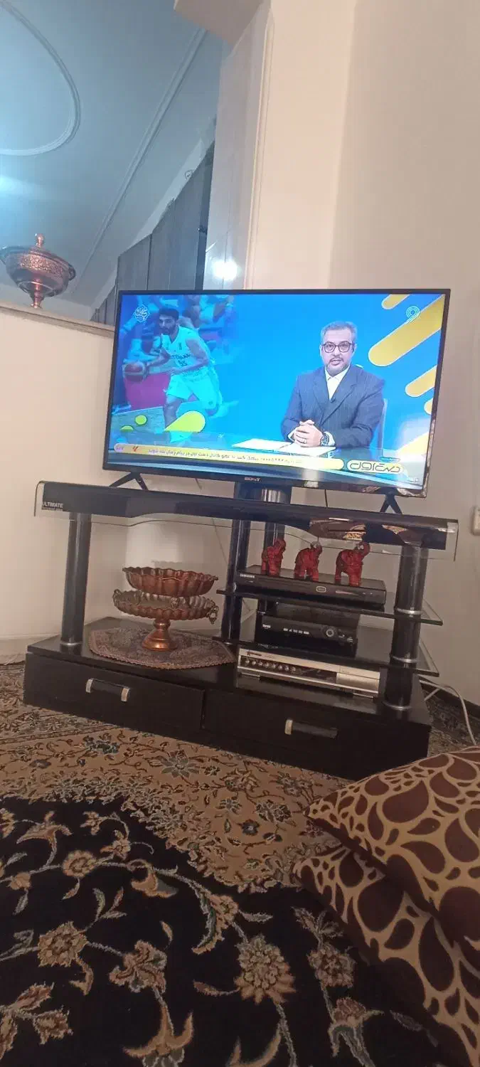 تلویزیون 40 برند BOST|تلویزیون و پروژکتور|کرمان, |دیوار