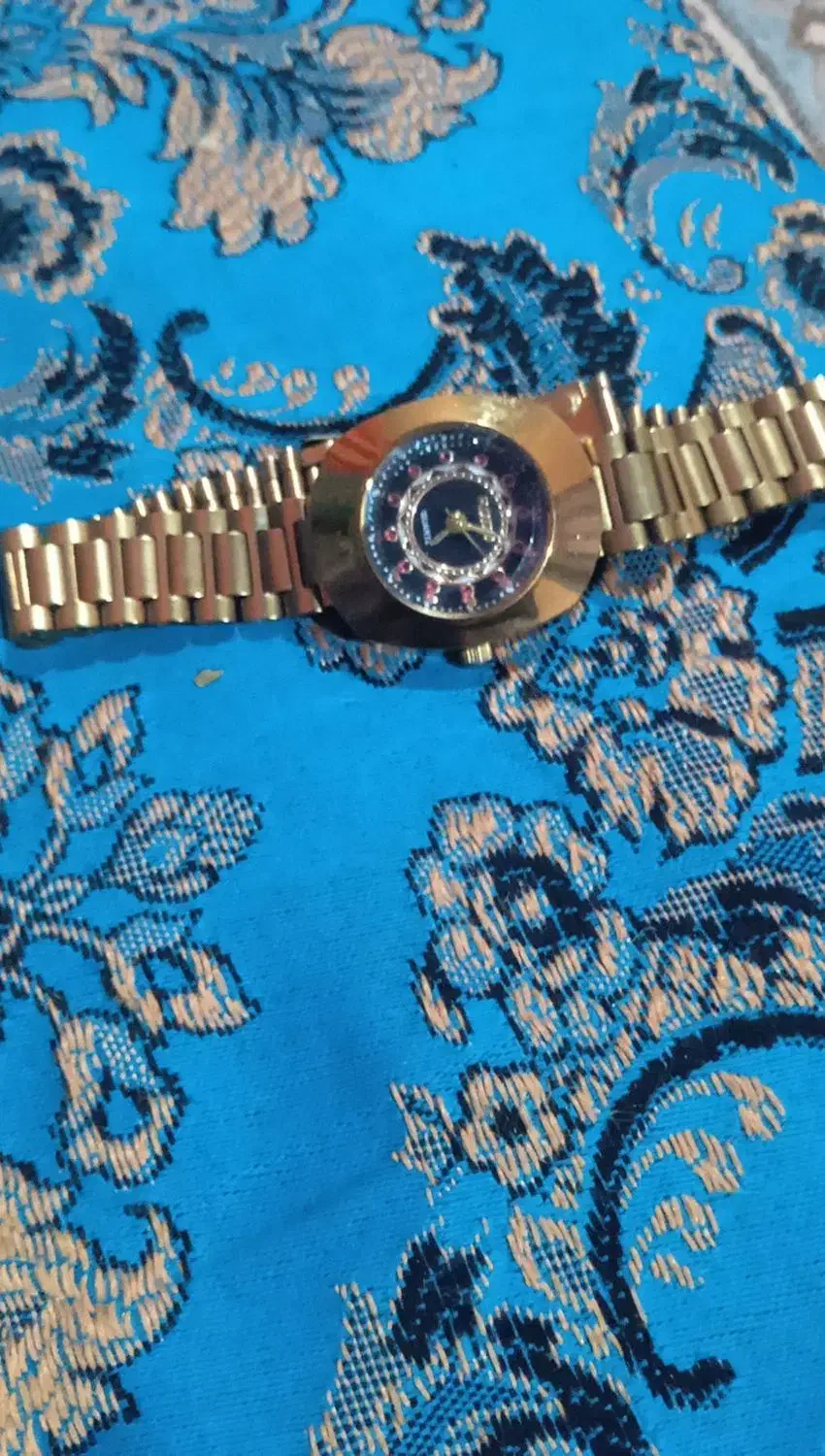 ساعت مچی رادو تخم مرغی اصل سوئیس|ساعت|زاهدان, |دیوار