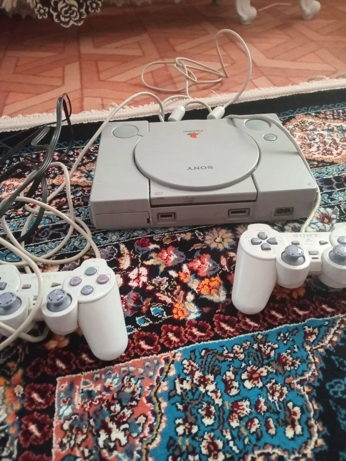 دستگاه بازی سونی جنس خیلی خوب|کنسول، بازی ویدئویی و آنلاین|ابهر, |دیوار