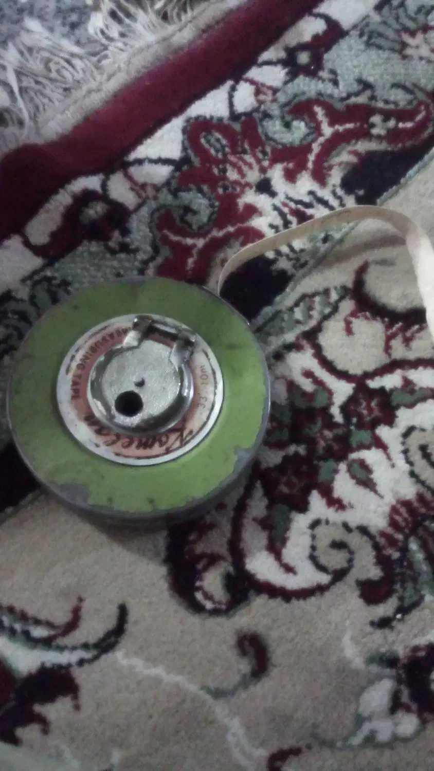 قفسه پرنده و تعدادی وسایل|پرنده|کوهدشت, |دیوار