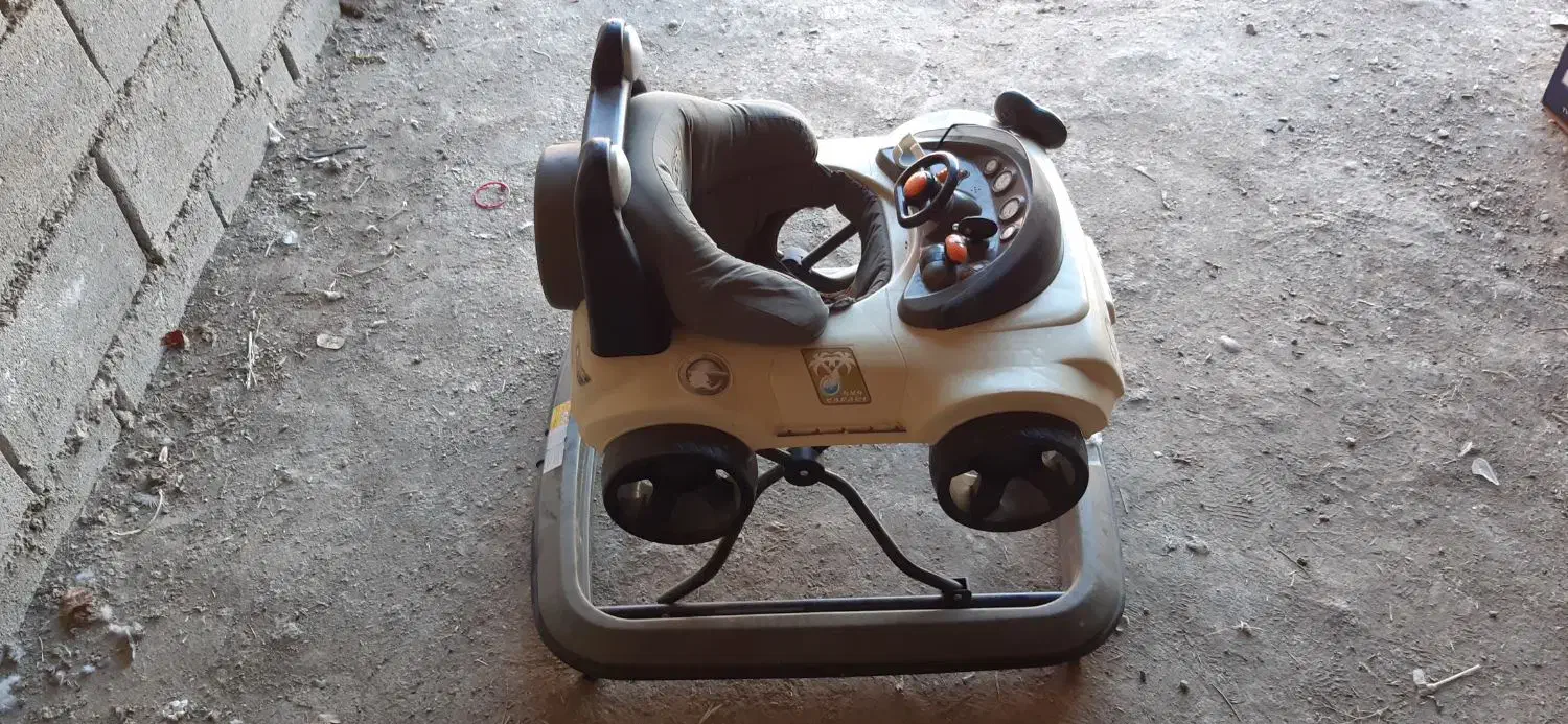 روروئک|کالسکه و لوازم جانبی|بروجرد, |دیوار