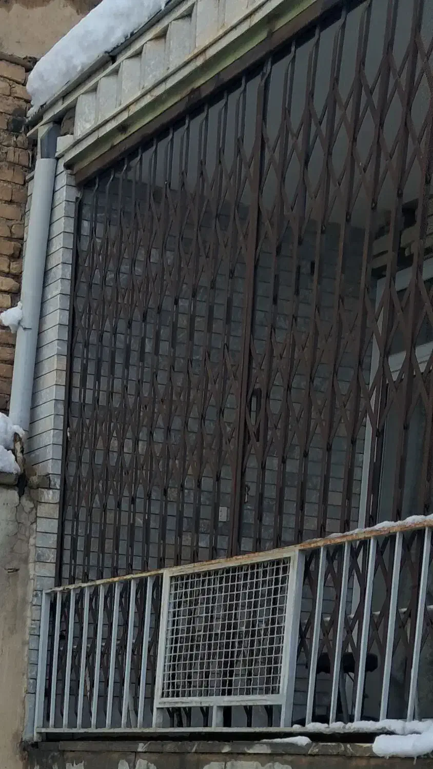 درب آکاردیونی|مصالح و تجهیزات ساختمان|داران, |دیوار